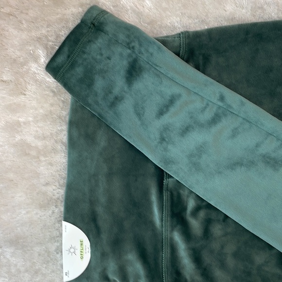 NWT Aerie Velour Workout Set - Picture 5 of 15